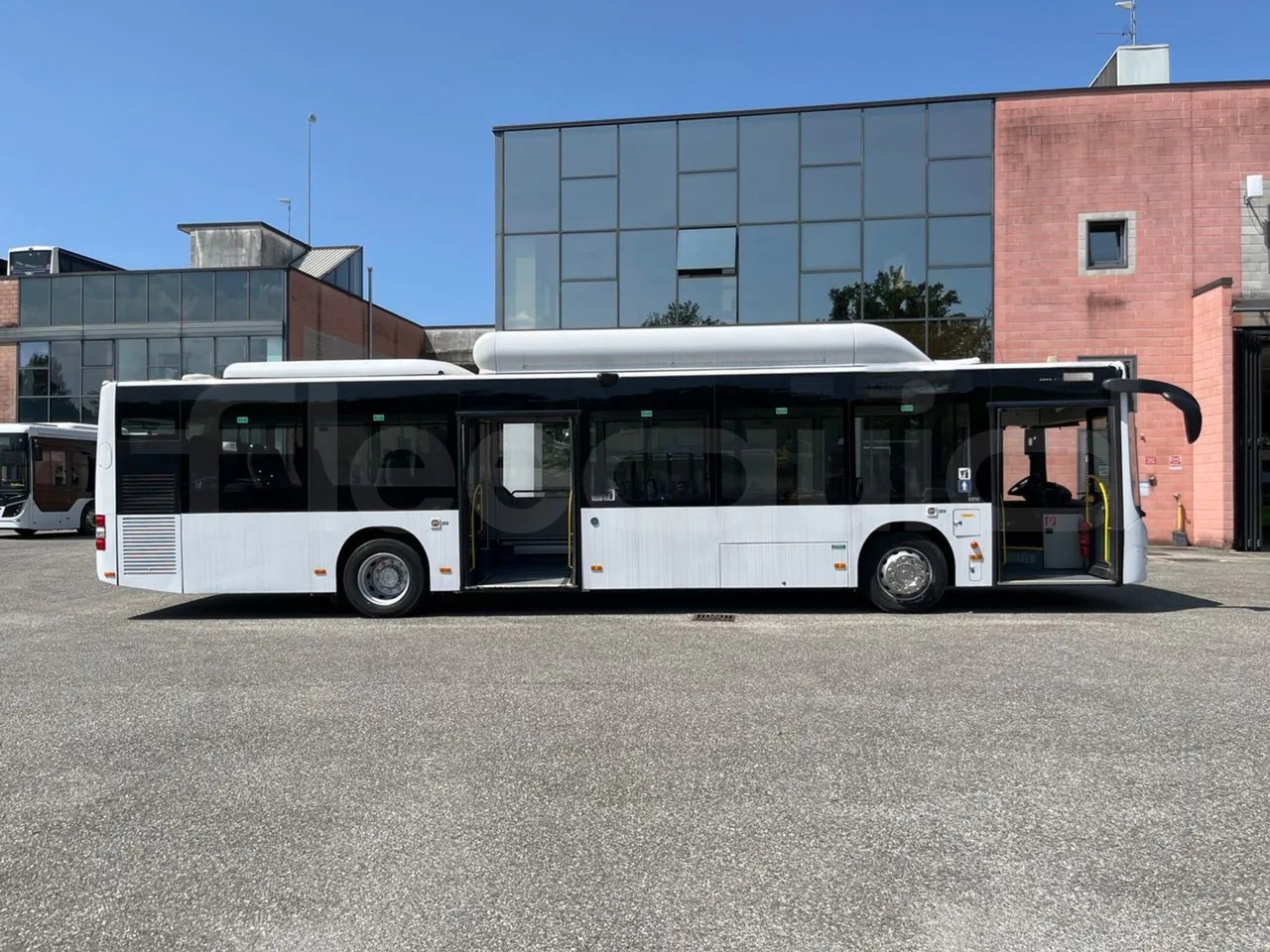 Man A21 līzingu Man A21: foto 12