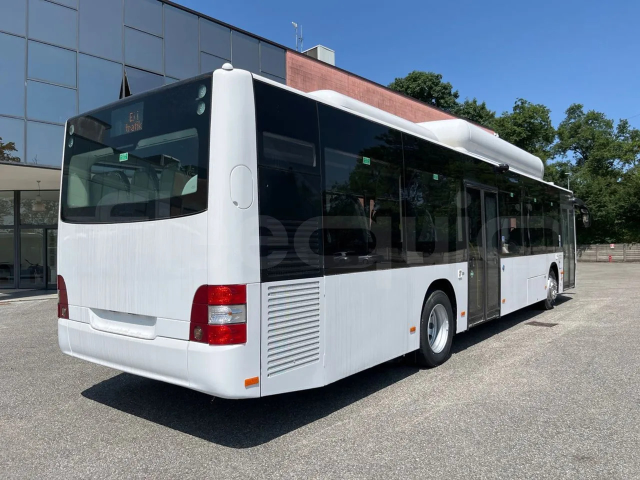 Man A21 līzingu Man A21: foto 9