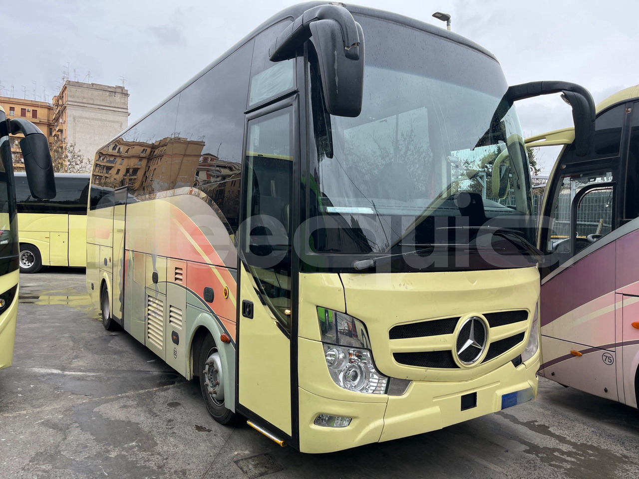 Mercedes-Benz Atego - Starppilsētu autobuss: foto 1 Mercedes-Benz Atego - Starppilsētu autobuss: foto 1