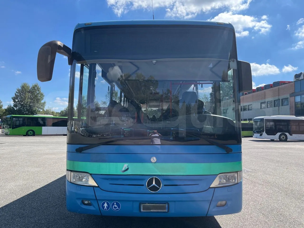 Mercedes-Benz Integro - Piepilsētas autobuss: foto 2 Mercedes-Benz Integro - Piepilsētas autobuss: foto 2