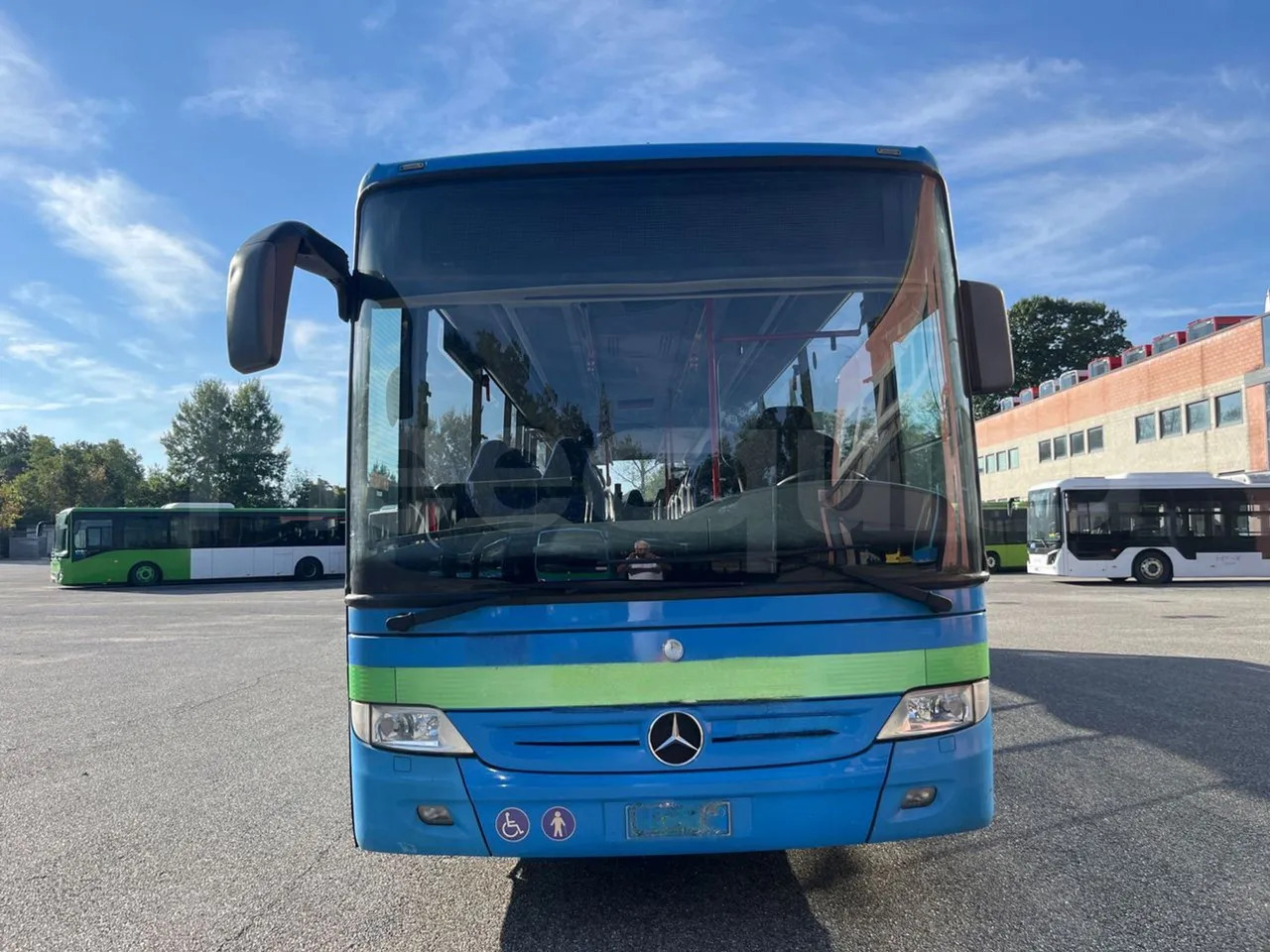 Mercedes-Benz Integro - Piepilsētas autobuss: foto 2 Mercedes-Benz Integro - Piepilsētas autobuss: foto 2