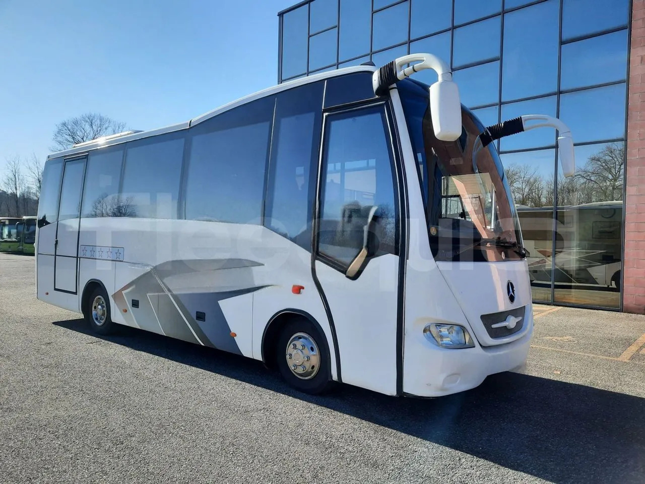 Mercedes-Benz MB1022 - Starppilsētu autobuss: foto 1 Mercedes-Benz MB1022 - Starppilsētu autobuss: foto 1