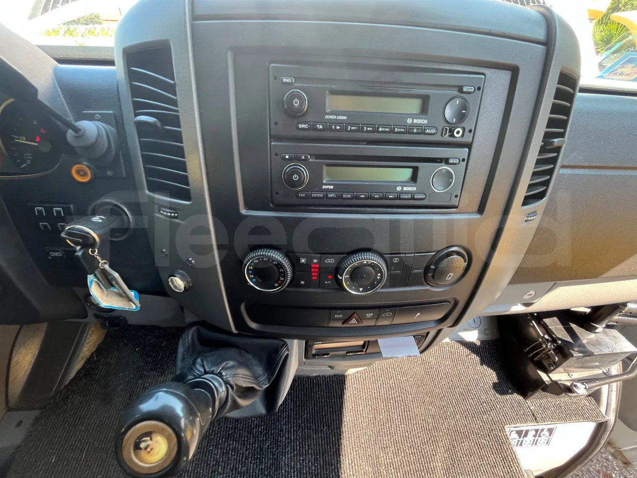 Mercedes-Benz MB906 - Piepilsētas autobuss: foto 3 Mercedes-Benz MB906 - Piepilsētas autobuss: foto 3