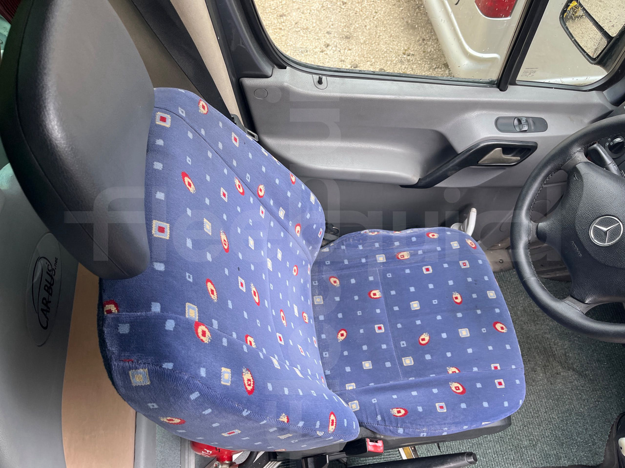 Piepilsētas autobuss Mercedes-Benz Sprinter: foto 14 Piepilsētas autobuss Mercedes-Benz Sprinter: foto 14