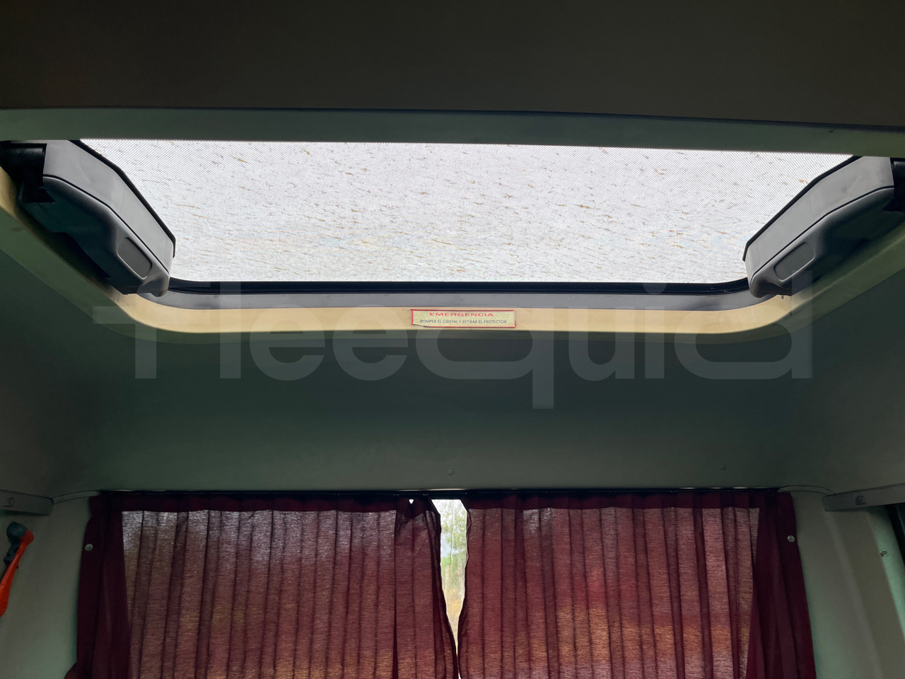 Piepilsētas autobuss Mercedes-Benz Sprinter: foto 19 Piepilsētas autobuss Mercedes-Benz Sprinter: foto 19