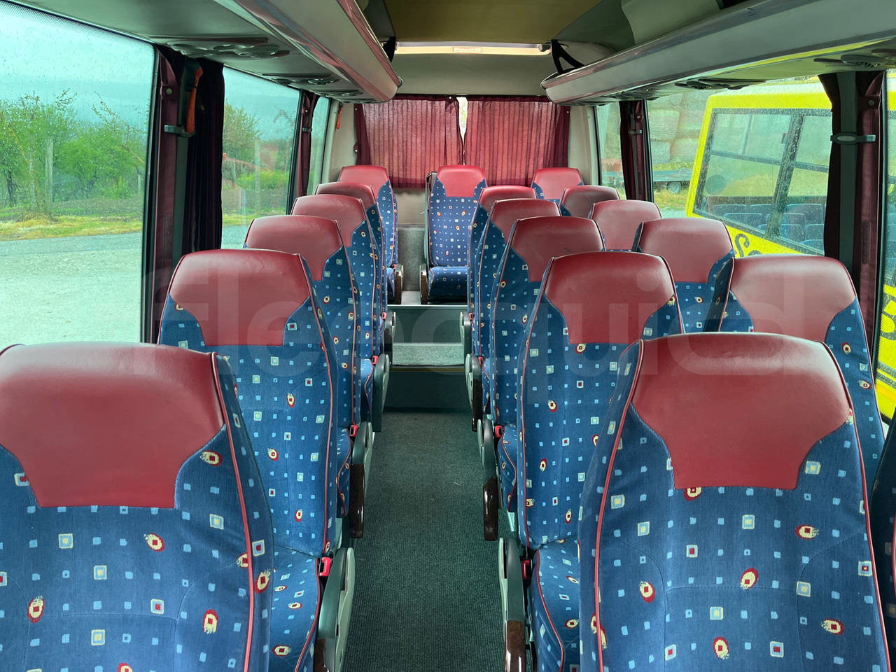 Piepilsētas autobuss Mercedes-Benz Sprinter: foto 20 Piepilsētas autobuss Mercedes-Benz Sprinter: foto 20