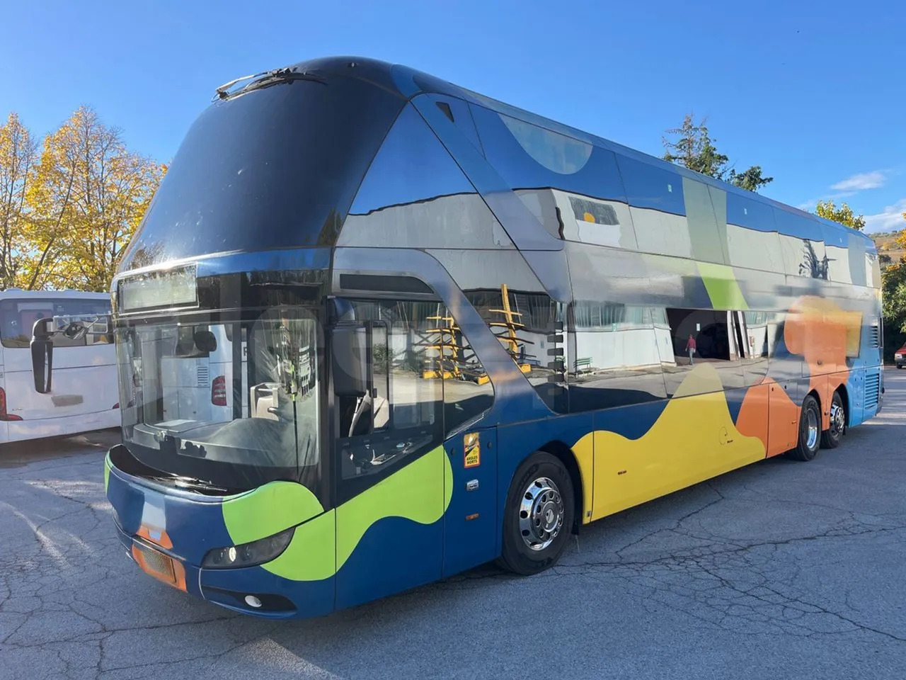 Neoplan Skyliner - Starppilsētu autobuss: foto 4 Neoplan Skyliner - Starppilsētu autobuss: foto 4