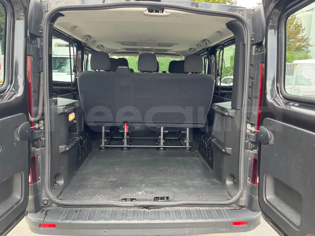 Piepilsētas autobuss Opel Vivaro - B: foto 7