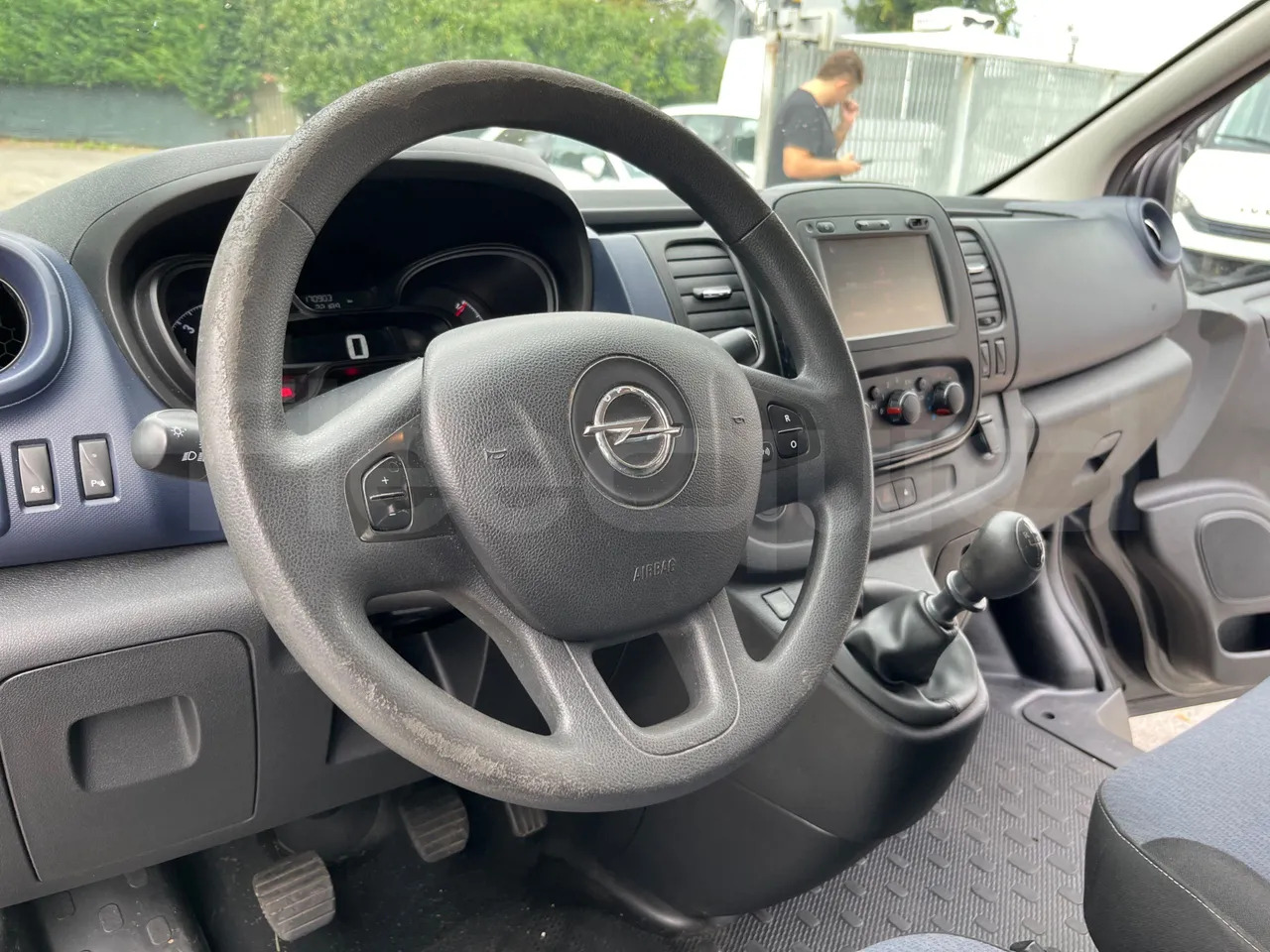 Piepilsētas autobuss Opel Vivaro - B: foto 21