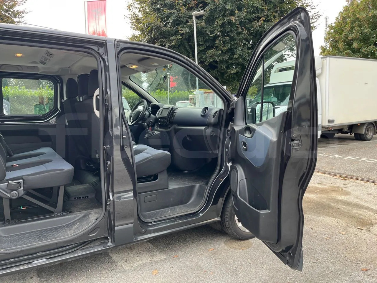 Piepilsētas autobuss Opel Vivaro - B: foto 15
