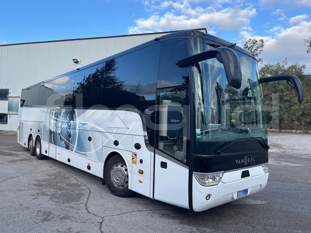 Van Hool Astron - Starppilsētu autobuss: foto 1 Van Hool Astron - Starppilsētu autobuss: foto 1