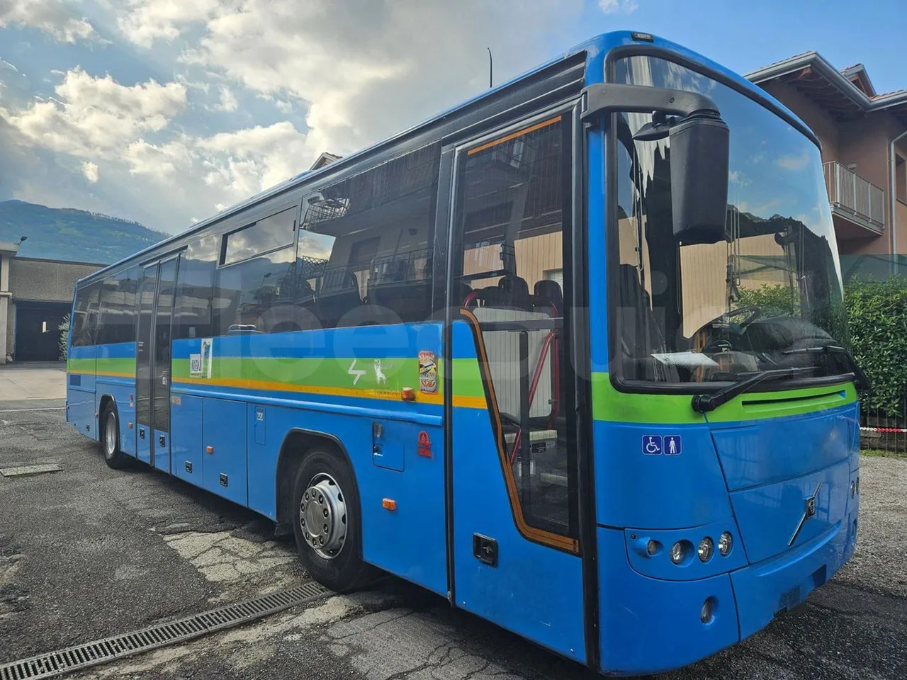 Volvo 8700B12B - Piepilsētas autobuss: foto 1 Volvo 8700B12B - Piepilsētas autobuss: foto 1