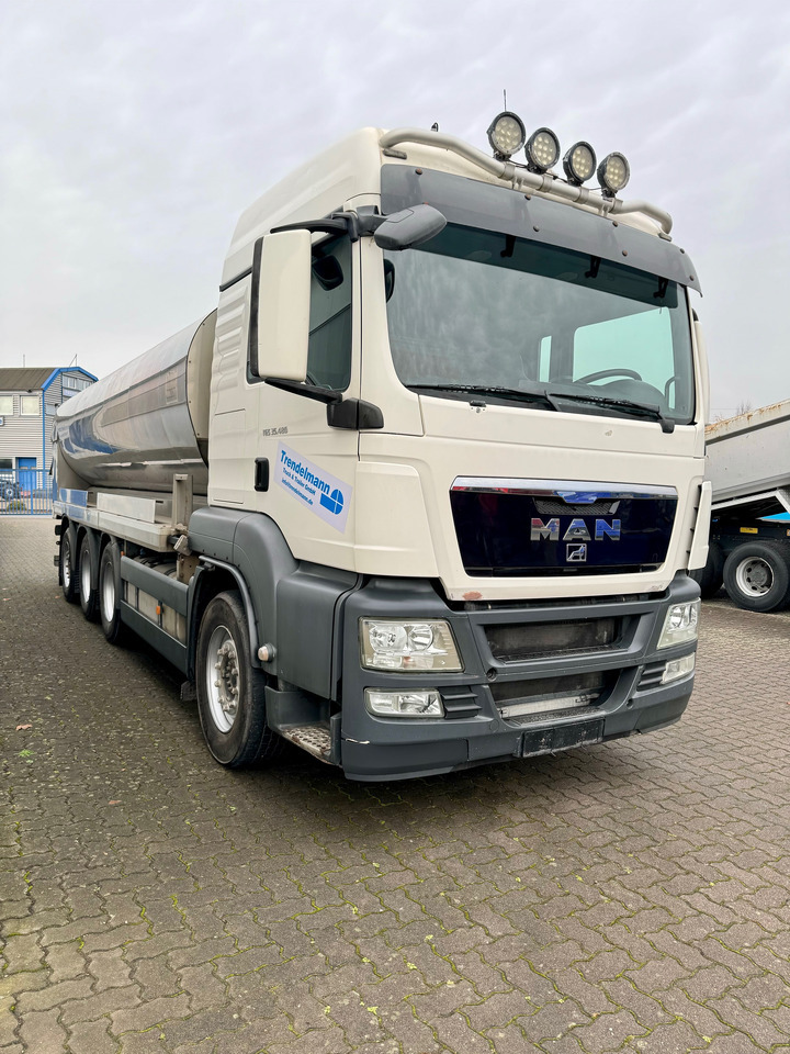 MAN TGS 35.480 8X4-2 TRIDEM Wasser-Tank līzingu MAN TGS 35.480 8X4-2 TRIDEM Wasser-Tank: foto 15