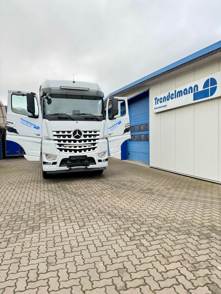 Mercedes Arocs 3358 L 6x4 Radstand 4500 Arocs 3358 L 6x4 Blatt-Luft Gefedert - Kokvedējs: foto 4 Mercedes Arocs 3358 L 6x4 Radstand 4500 Arocs 3358 L 6x4 Blatt-Luft Gefedert - Kokvedējs: foto 4