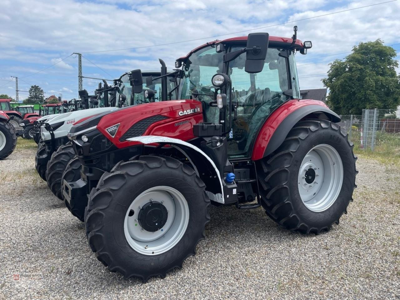 Case IH FARMALLC 100 ACTIVE DRIVE - Traktors: foto 1 Case IH FARMALLC 100 ACTIVE DRIVE - Traktors: foto 1