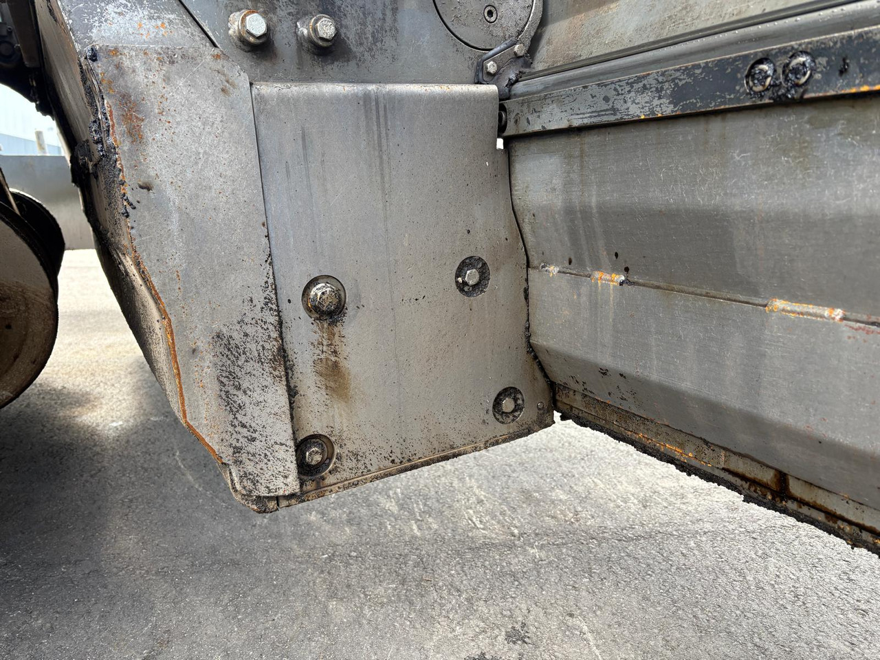 Asfalta klājējs VÖGELE SUPER 1900-3i: foto 11 Asfalta klājējs VÖGELE SUPER 1900-3i: foto 11