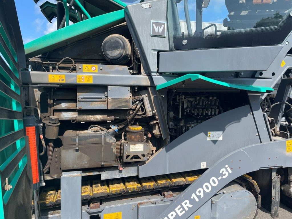 Asfalta klājējs VÖGELE SUPER 1900-3i: foto 19 Asfalta klājējs VÖGELE SUPER 1900-3i: foto 19