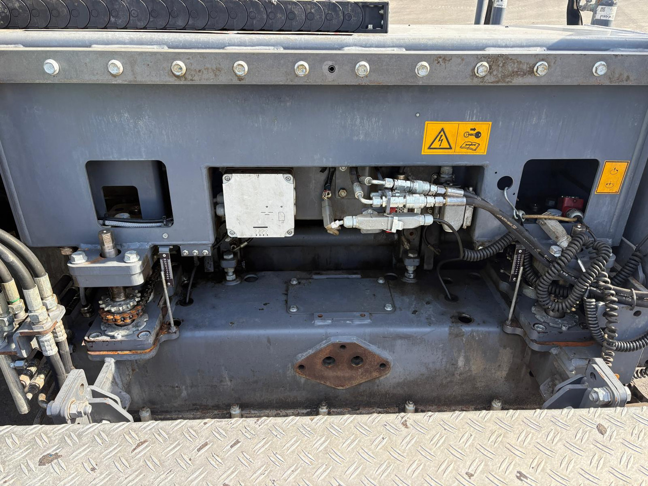 Asfalta klājējs VÖGELE SUPER 1900-3i: foto 16 Asfalta klājējs VÖGELE SUPER 1900-3i: foto 16