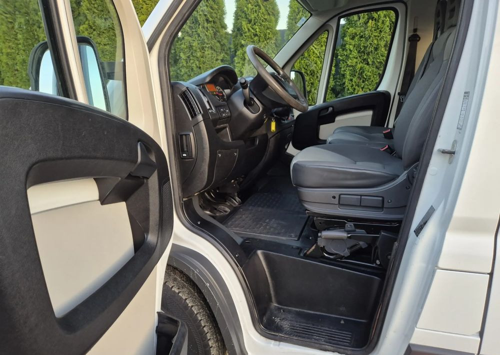 Fiat DUCATO 2.3 150KM / - Kravas-pasažieru furgons: foto 4 Fiat DUCATO 2.3 150KM / - Kravas-pasažieru furgons: foto 4