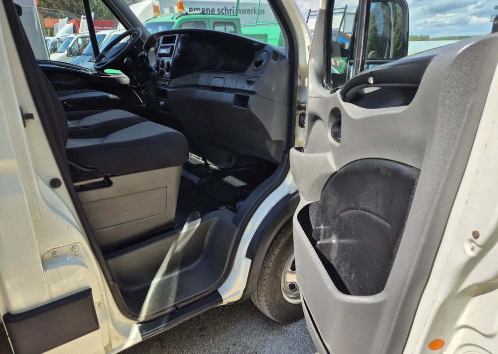 Iveco 35C15 3.0 150KM Wywrotka - Komercauto pašizgāzējs: foto 5 Iveco 35C15 3.0 150KM Wywrotka - Komercauto pašizgāzējs: foto 5