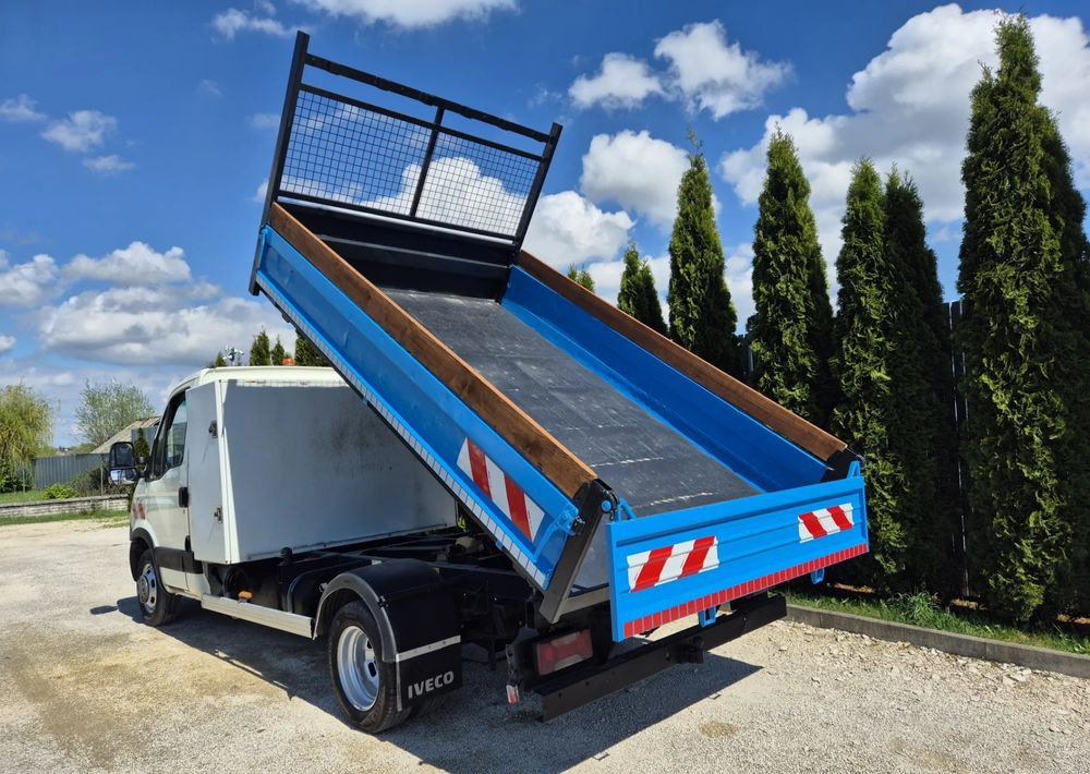 Iveco 35C15 3.0 150KM Wywrotka - Komercauto pašizgāzējs: foto 3 Iveco 35C15 3.0 150KM Wywrotka - Komercauto pašizgāzējs: foto 3