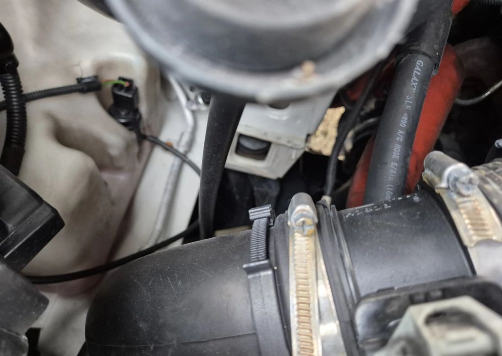 Komercauto pašizgāzējs Iveco 35C15 3.0: foto 22