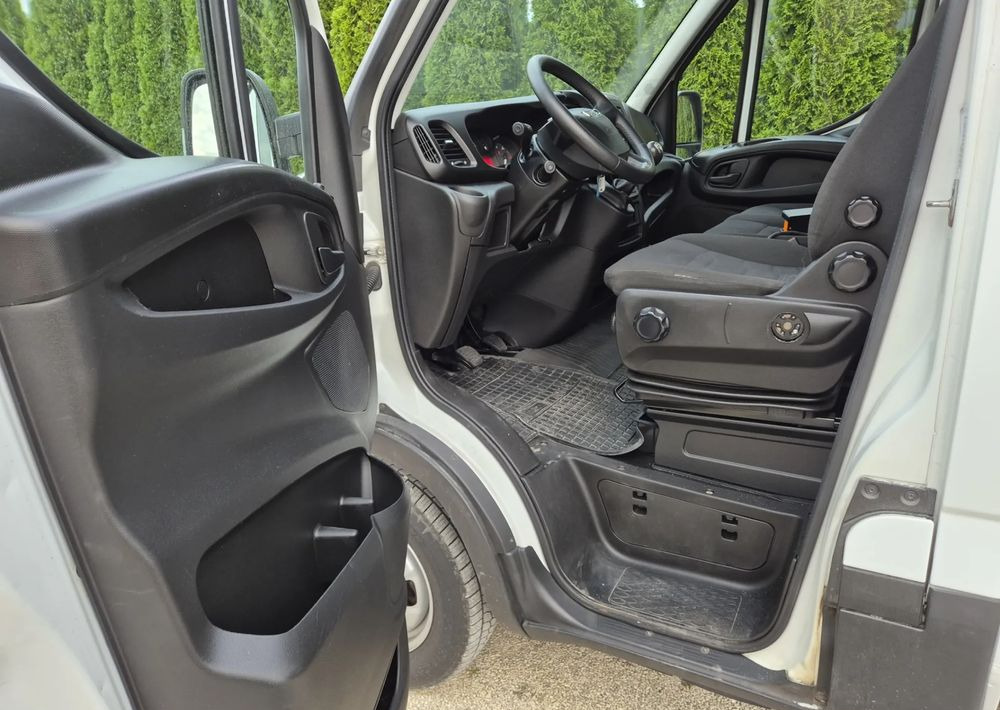 Iveco 35c14 140KM - Komercauto pašizgāzējs: foto 5 Iveco 35c14 140KM - Komercauto pašizgāzējs: foto 5
