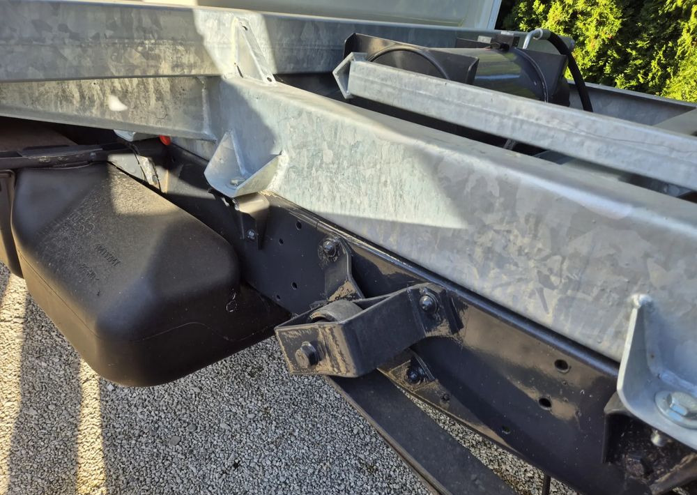 Iveco 35c17 3.0 Brygadówka - Komercauto pašizgāzējs: foto 5 Iveco 35c17 3.0 Brygadówka - Komercauto pašizgāzējs: foto 5