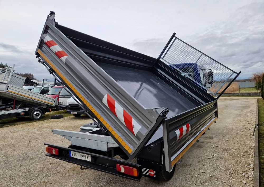 Nissan Atleon 3.0 - Komercauto pašizgāzējs: foto 5 Nissan Atleon 3.0 - Komercauto pašizgāzējs: foto 5