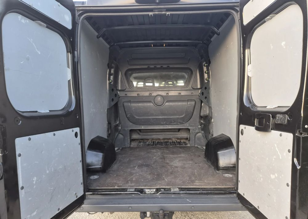 Peugeot Boxer 2.2 130KM Dubel kabina - Kravas mikroautobuss, Kravas-pasažieru furgons: foto 4 Peugeot Boxer 2.2 130KM Dubel kabina - Kravas mikroautobuss, Kravas-pasažieru furgons: foto 4