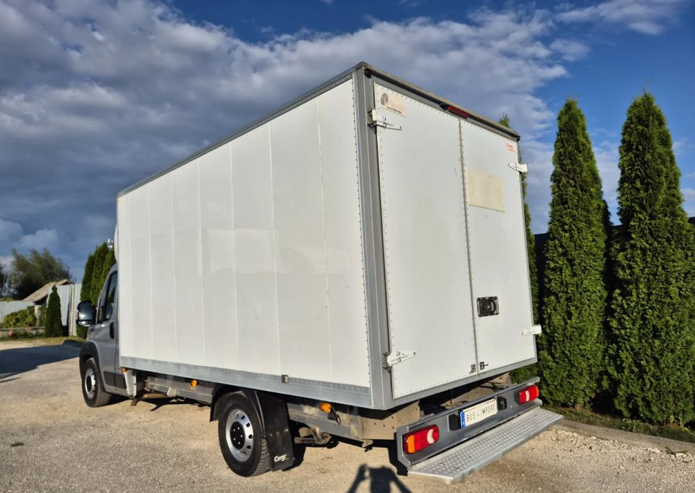Peugeot Boxer 3.0 180KM - Furgons ar slēgtā virsbūve: foto 3 Peugeot Boxer 3.0 180KM - Furgons ar slēgtā virsbūve: foto 3