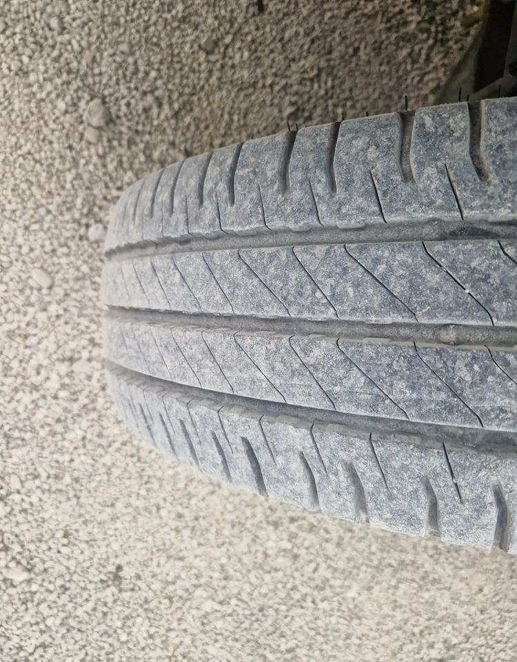 Komercauto pašizgāzējs Renault Mascott 3.0 DXI 150KM: foto 15 Komercauto pašizgāzējs Renault Mascott 3.0 DXI 150KM: foto 15