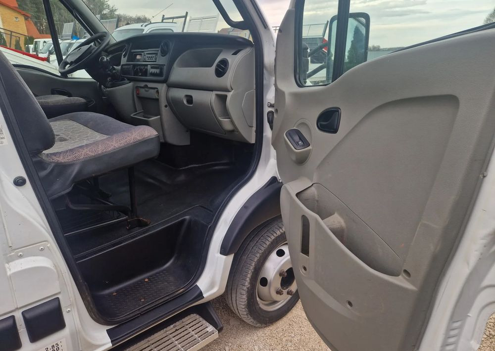 Komercauto pašizgāzējs Renault Mascott 3.0 DXI 150KM: foto 7 Komercauto pašizgāzējs Renault Mascott 3.0 DXI 150KM: foto 7