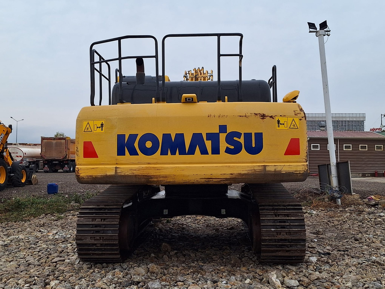 KOMATSU PC 350 LC - 8MO - Kāpurķēžu ekskavators: foto 4 KOMATSU PC 350 LC - 8MO - Kāpurķēžu ekskavators: foto 4