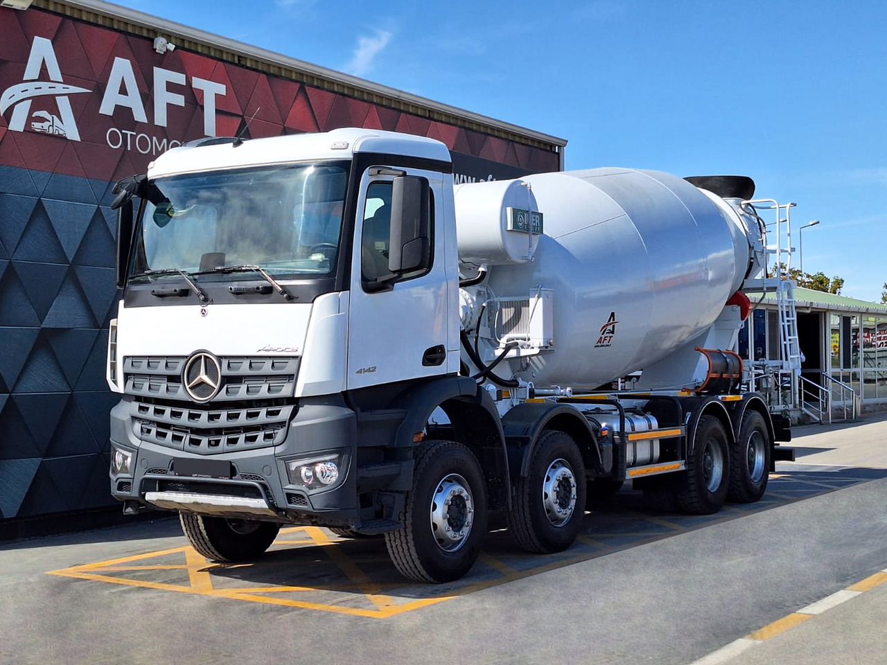 MERCEDES-BENZ AROCS 4142 - Betona maisītājs: foto 1 MERCEDES-BENZ AROCS 4142 - Betona maisītājs: foto 1