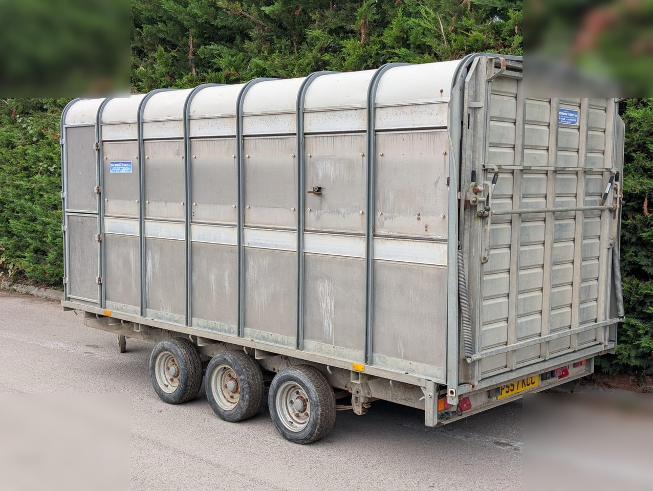 2004 IFOR WILLIAMS DP120G - Piekabe dzīvnieku pārvadāšanai: foto 4 2004 IFOR WILLIAMS DP120G - Piekabe dzīvnieku pārvadāšanai: foto 4
