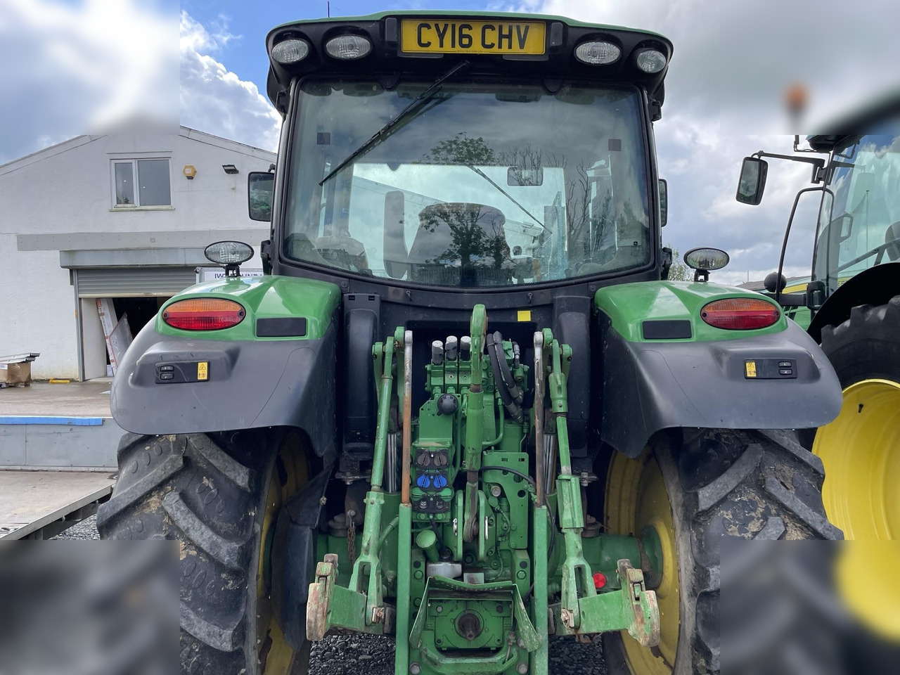 2016 JOHN DEERE 6110R - Traktors: foto 3 2016 JOHN DEERE 6110R - Traktors: foto 3