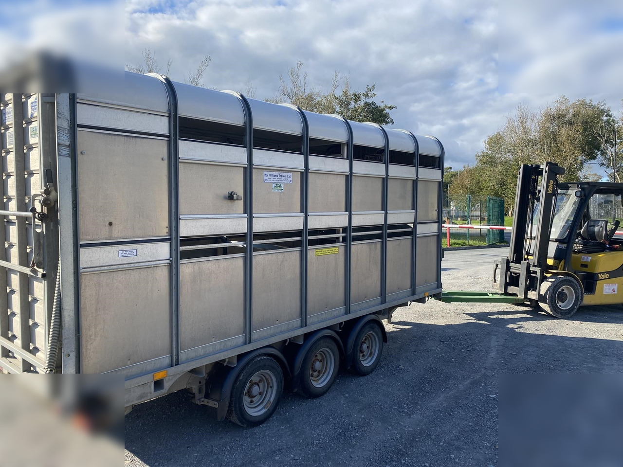2017 IFOR WILLIAMS DP120G - Piekabe dzīvnieku pārvadāšanai: foto 4 2017 IFOR WILLIAMS DP120G - Piekabe dzīvnieku pārvadāšanai: foto 4