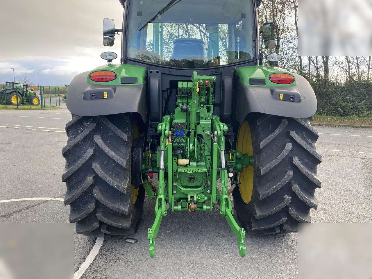Traktors 2019 JOHN DEERE 6130R: foto 11 Traktors 2019 JOHN DEERE 6130R: foto 11