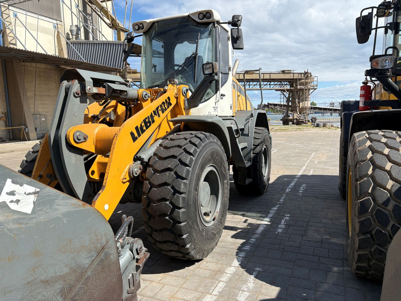 Liebherr L538 - Riteņu iekrāvējs: foto 4 Liebherr L538 - Riteņu iekrāvējs: foto 4