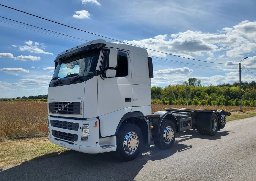 Volvo FH 500 8x2 - Šasija kravas automašīna: foto 3 Volvo FH 500 8x2 - Šasija kravas automašīna: foto 3