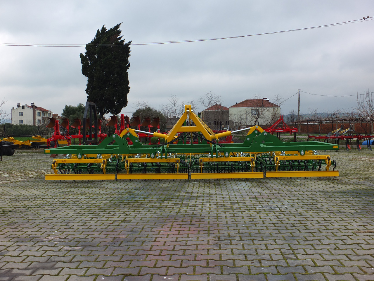 Modonex MT-600R Combine - Augsnes apstrādes tehnika: foto 4 Modonex MT-600R Combine - Augsnes apstrādes tehnika: foto 4