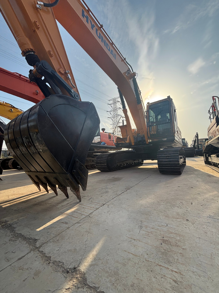 HYUNDAI 305LC-9T - Kāpurķēžu ekskavators: foto 3 HYUNDAI 305LC-9T - Kāpurķēžu ekskavators: foto 3