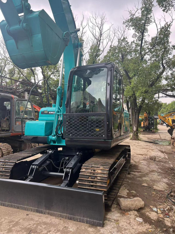 KOBELCO sk140 used excavator good condition for sale - Kāpurķēžu ekskavators: foto 4 KOBELCO sk140 used excavator good condition for sale - Kāpurķēžu ekskavators: foto 4