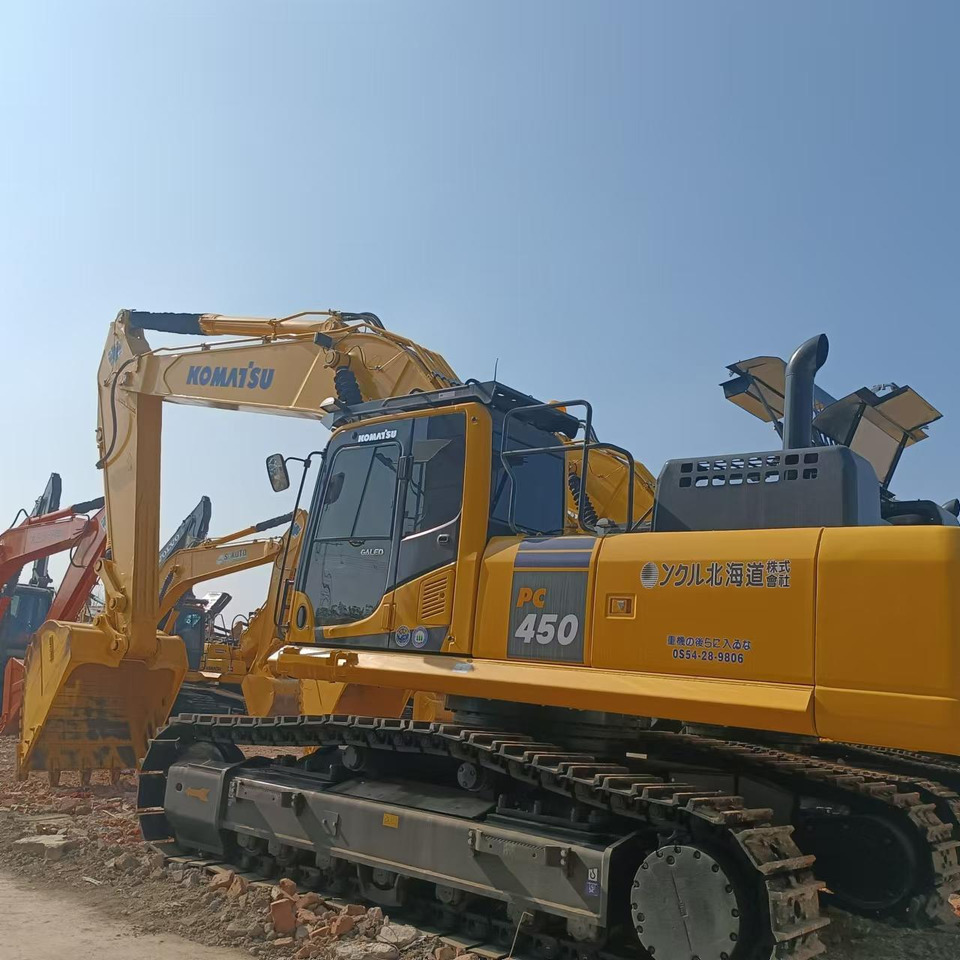 KOMATSU pc450-8 PC450-8 Used Machinery: Fuel-efficient and durable, specially designed for mining/earthwork - Kāpurķēžu ekskavators: foto 3 KOMATSU pc450-8 PC450-8 Used Machinery: Fuel-efficient and durable, specially designed for mining/earthwork - Kāpurķēžu ekskavators: foto 3
