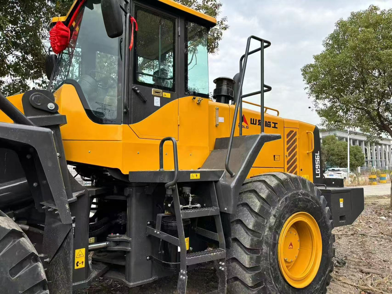 SDLG LG956L front loader 5 ton class china brand - Riteņu iekrāvējs: foto 5 SDLG LG956L front loader 5 ton class china brand - Riteņu iekrāvējs: foto 5