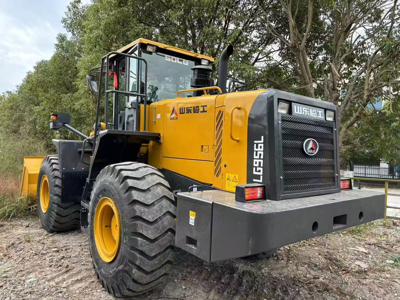 SDLG LG956L front loader 5 ton class china brand - Riteņu iekrāvējs: foto 4 SDLG LG956L front loader 5 ton class china brand - Riteņu iekrāvējs: foto 4