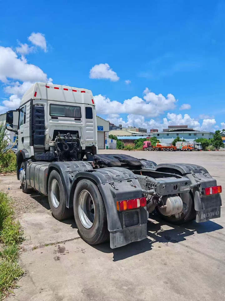 SINOTRUK howo 371,430 ,460 tractor multiple models used and stock new tractors Customizable - Vilcējs: foto 4 SINOTRUK howo 371,430 ,460 tractor multiple models used and stock new tractors Customizable - Vilcējs: foto 4