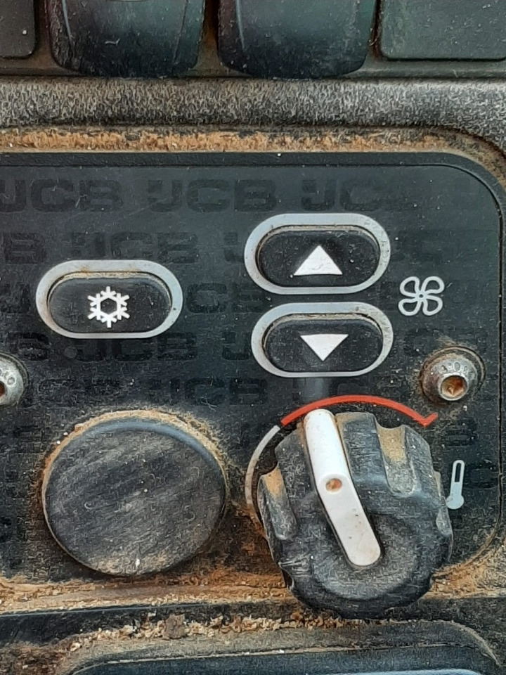 JCB 540-140  - Teleskopiskais iekrāvējs: foto 3 JCB 540-140  - Teleskopiskais iekrāvējs: foto 3