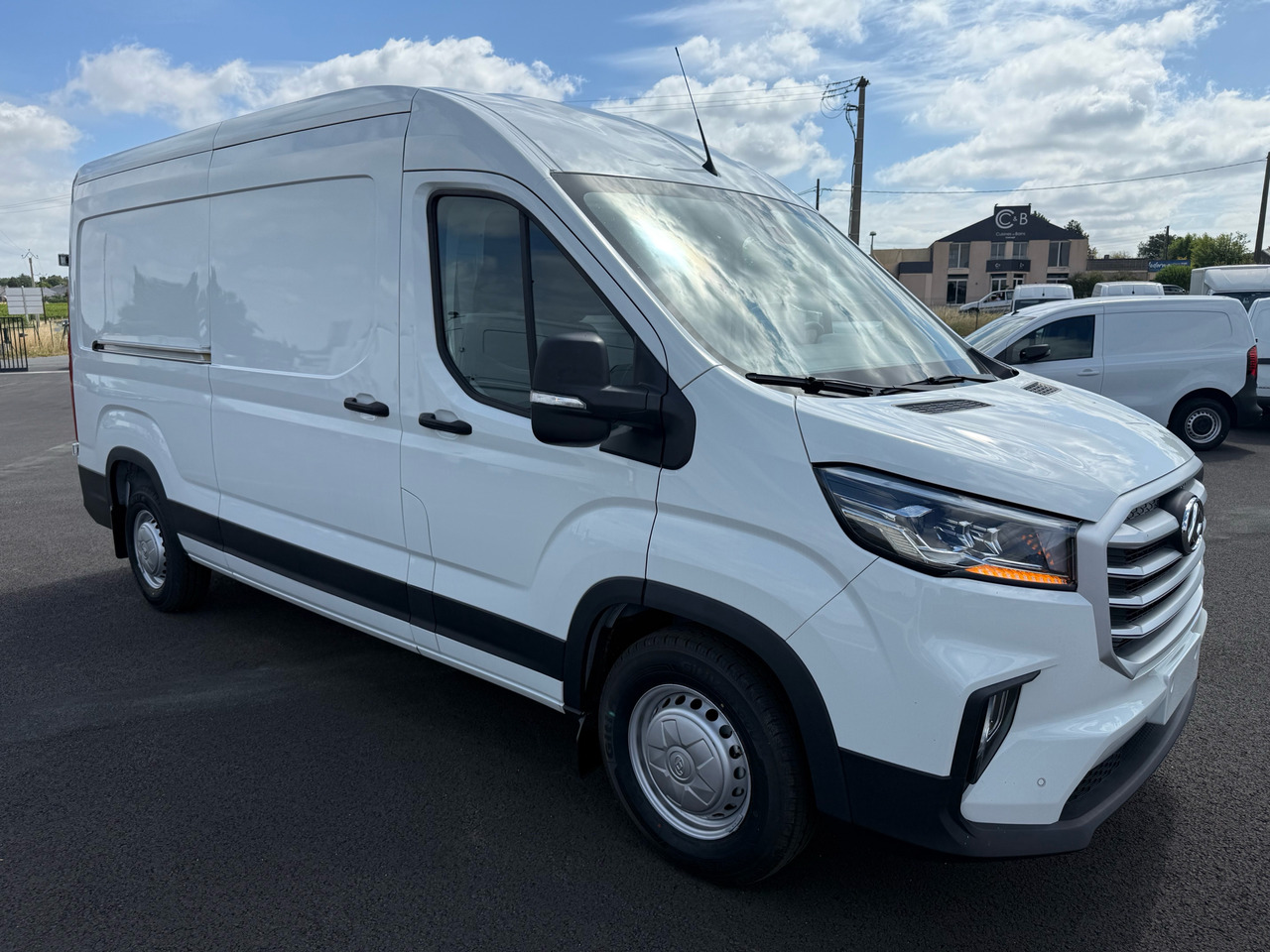 MAXUS DELIVER9 150CH Diesel - Kravas mikroautobuss: foto 1 MAXUS DELIVER9 150CH Diesel - Kravas mikroautobuss: foto 1